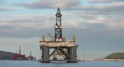 Six Rigs off Cromarty