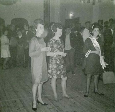 Gala Queen in the Victoria Hall