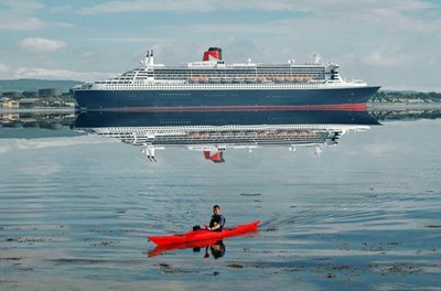 QM2 at berth at Invergordon