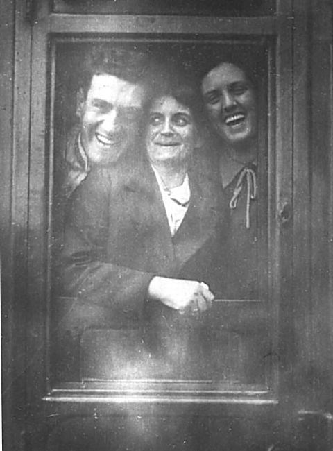 3 Friends on their way to Cromarty - c1929