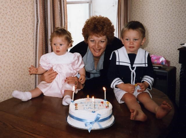 Marsaili & David Hogg with Rhona Garratt - 1990