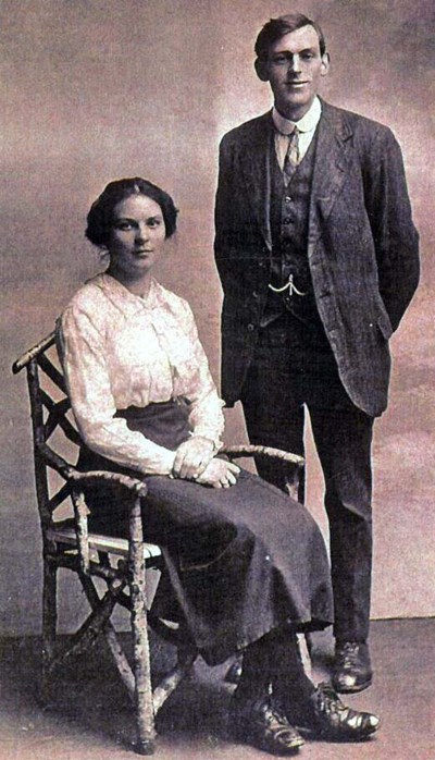 William & Rosina Watson (nee Doull) - c1919