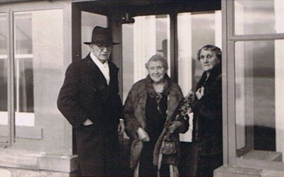 Mackenzie Golden Wedding - 1951
