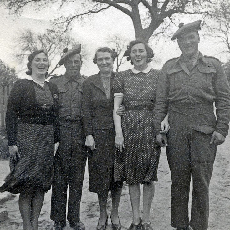 Jessie-Anne and Greta at Rosefarm, with brothers Jack and Jim Young - 1944