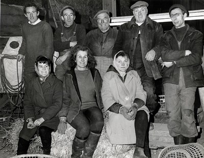 Tatty bagging crew at Rosefarm - c1965