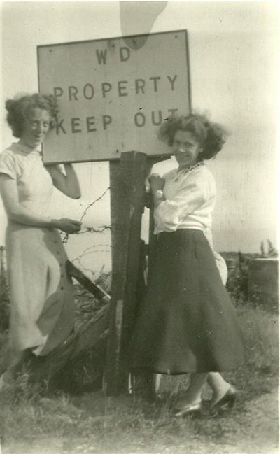 Mina Robertson and Tot Shand on south sutor picnic c1955