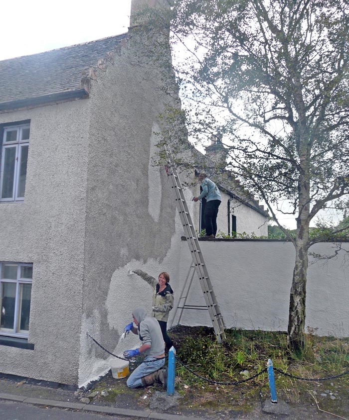 Phoebe and Graham Fox painting their new house - Sun Court