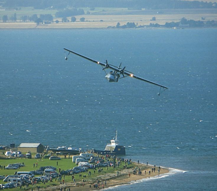Catalina Flying Boat over Cromarty - 22nd August 2013