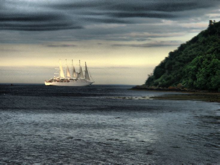 Wind Surf leaving the Cromarty Firth