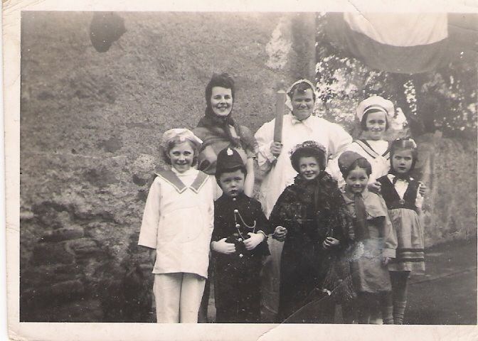 Cromarty fancy dress c1944