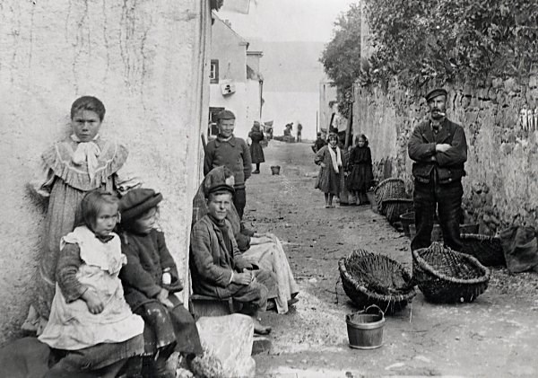 Looking down Little Vennel - c1899