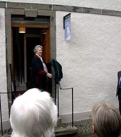 Unveiling of the sign at Miller House