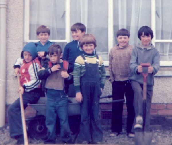 Gardeners at Schoolhouse - Sept 1978