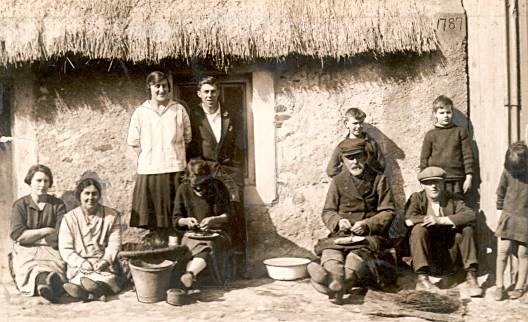 Fishertown Family Group - c1920??