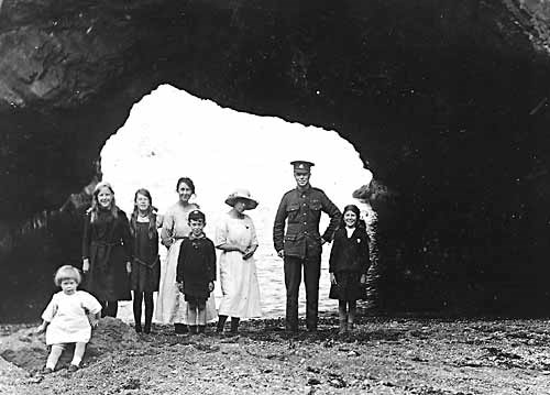 Family group at McFarquhar's Bed - c1916