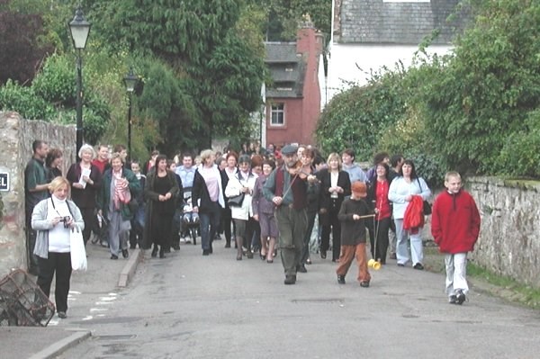 Walking from the East Church to the Victoria Hall