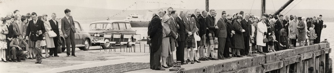 Queen arrives at the harbour.